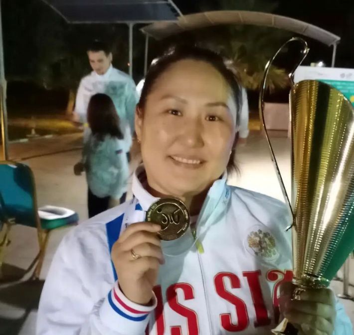 Спортсменка из Якутии взяла золото на чемпионате Европы по волейболу сидя