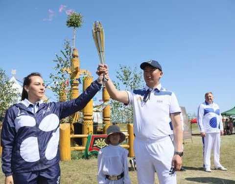 В Якутии состоялась эстафета передачи огня Международных спортивных игр «Дети Азии»