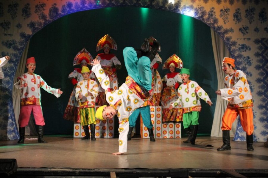 Театр юного зрителя приезжает в Мирнинский район