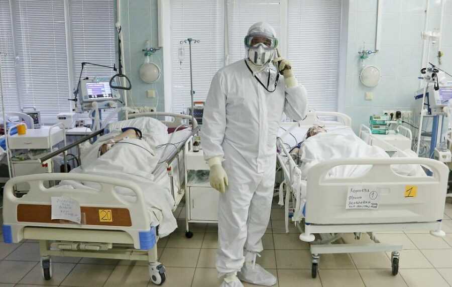 В Якутии четыре человека госпитализированы с COVID-19